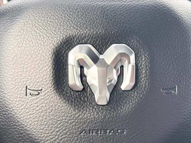 2025 Ram 1500 Big Horn Crew Cab 4x4 57 Box