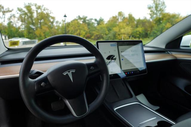 2021 Tesla Model 3 Standard Range Plus Rear-Wheel Drive