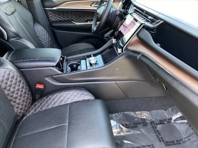 2024 Jeep Grand Cherokee Summit