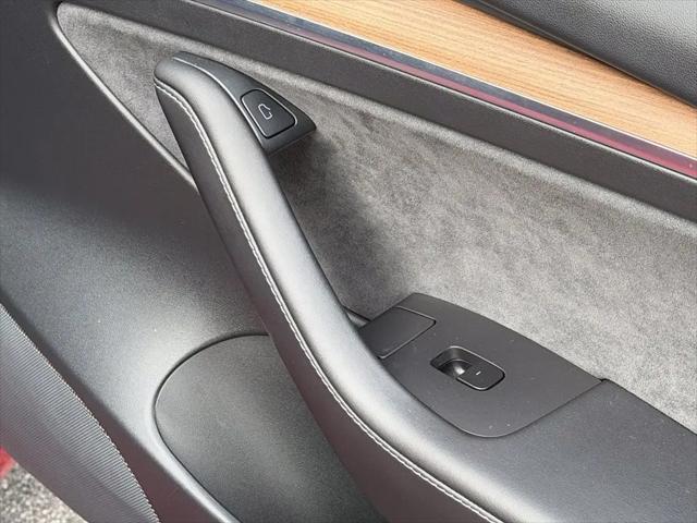 2021 Tesla Model 3 Standard Range Plus Rear-Wheel Drive