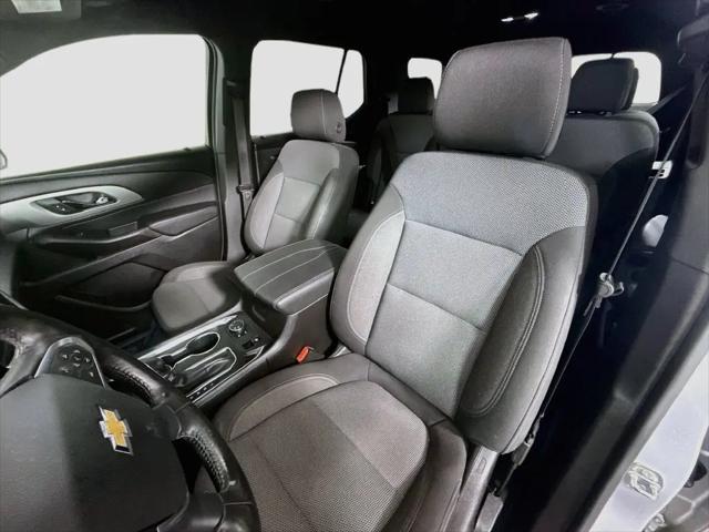 2022 Chevrolet Traverse AWD LT Cloth