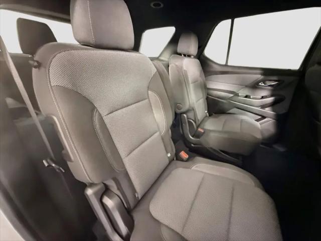 2022 Chevrolet Traverse AWD LT Cloth
