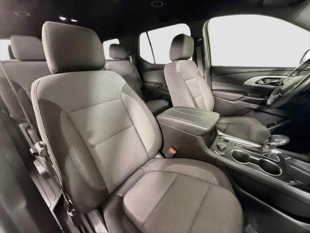 2022 Chevrolet Traverse AWD LT Cloth