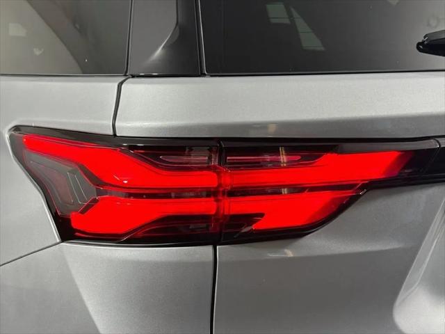 2022 Chevrolet Traverse AWD LT Cloth
