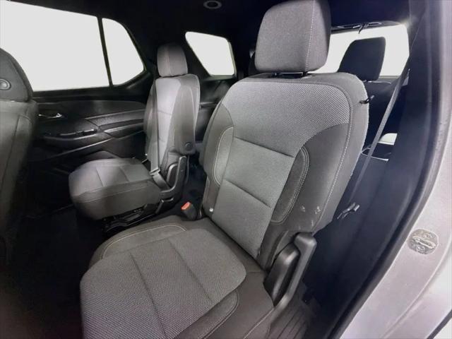 2022 Chevrolet Traverse AWD LT Cloth