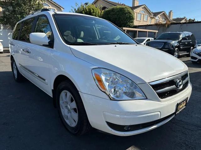 2008 Hyundai Entourage GLS