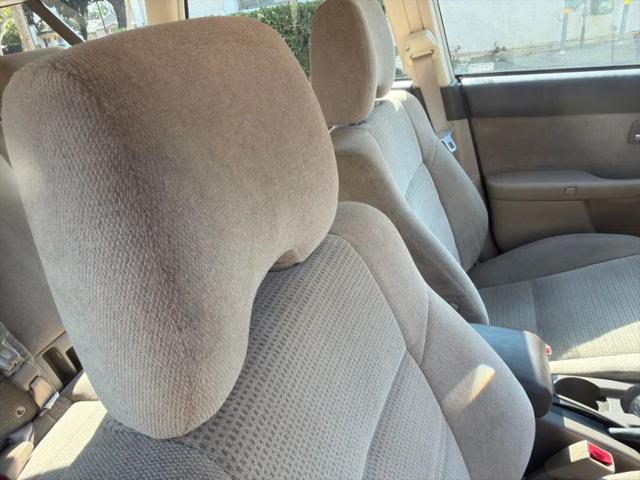 2004 Subaru Outback Base