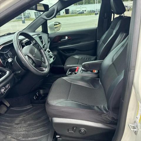 2020 Chrysler Pacifica 35th Anniversary Limited