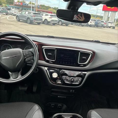2020 Chrysler Pacifica 35th Anniversary Limited