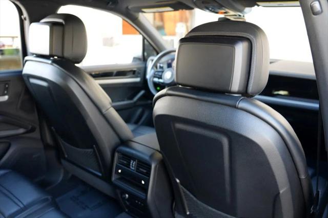 2024 Porsche Cayenne S