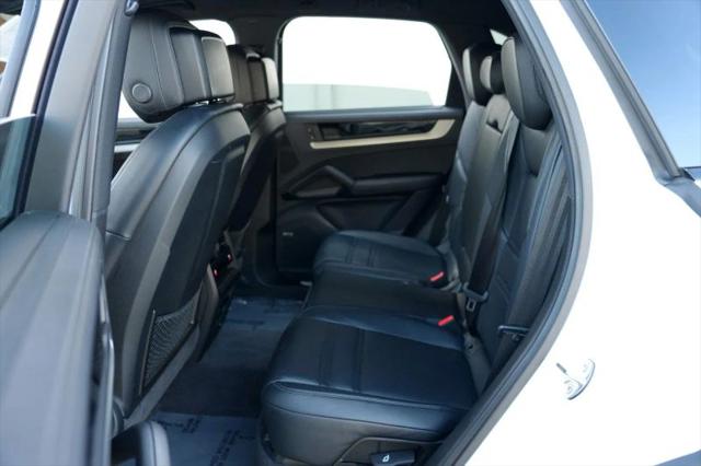 2024 Porsche Cayenne S