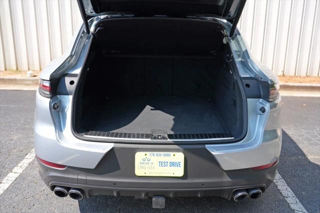 2023 Porsche Cayenne Base