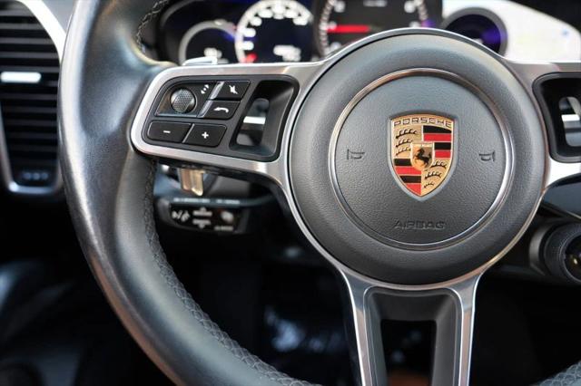 2023 Porsche Cayenne Base
