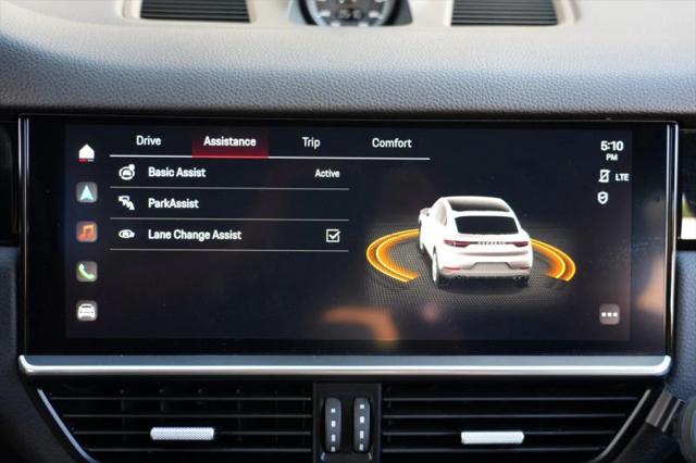 2023 Porsche Cayenne Base