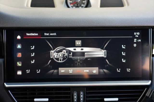 2023 Porsche Cayenne Base