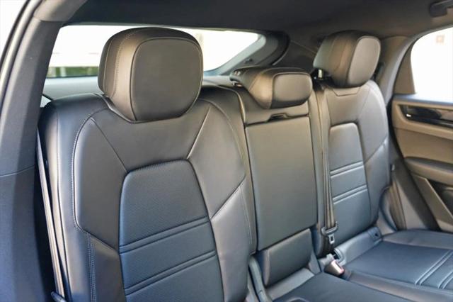 2023 Porsche Cayenne Base