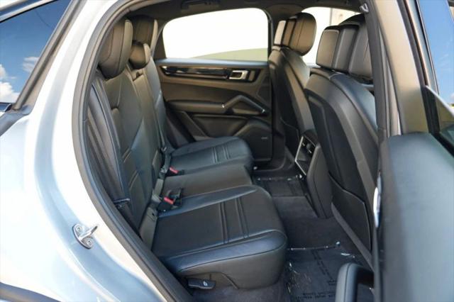 2023 Porsche Cayenne Base