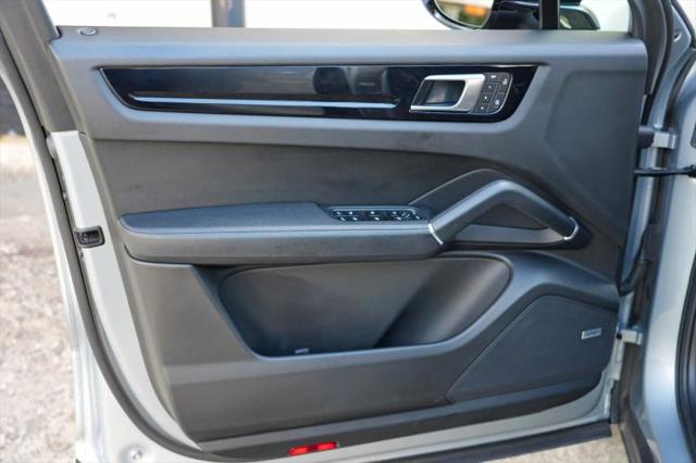 2023 Porsche Cayenne Base