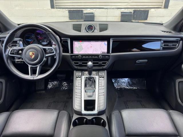 2021 Porsche Macan Base