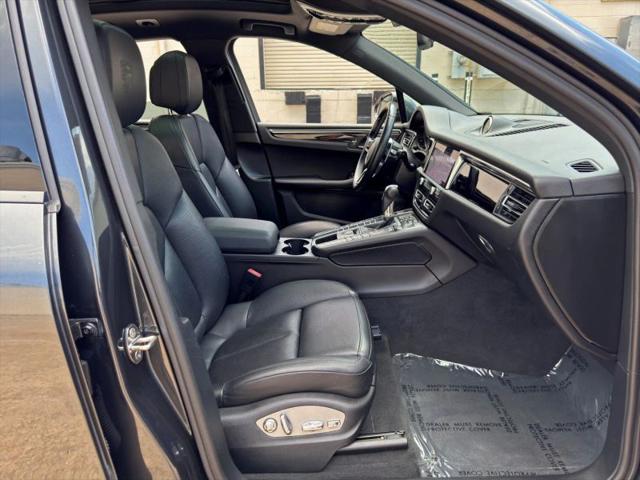 2021 Porsche Macan Base