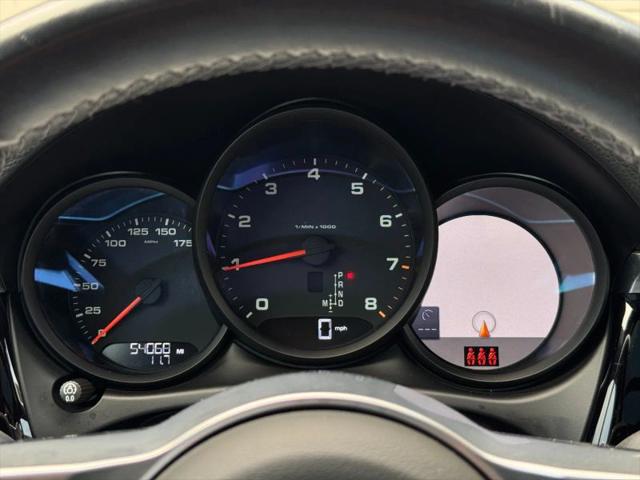 2021 Porsche Macan Base