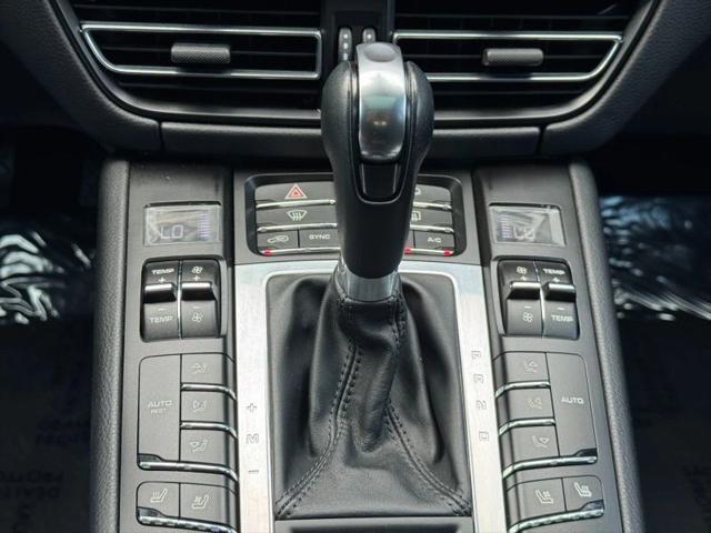 2021 Porsche Macan Base