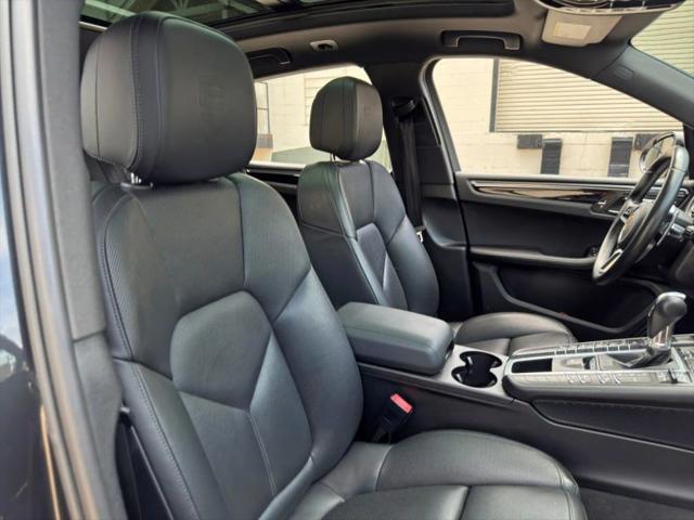 2021 Porsche Macan Base