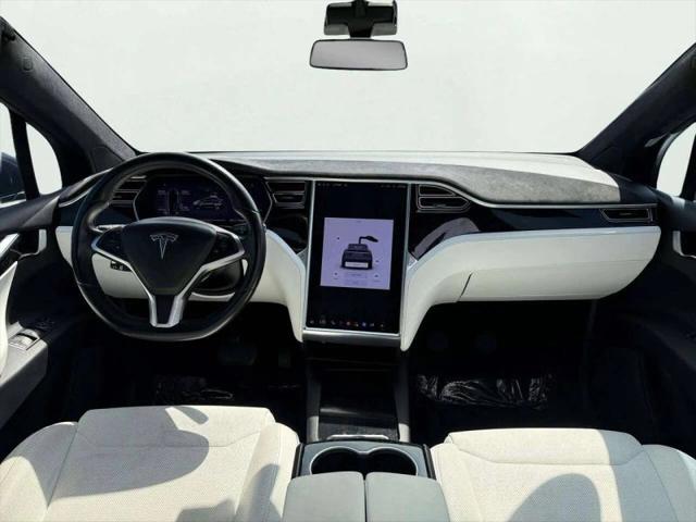 2016 Tesla Model X 75D