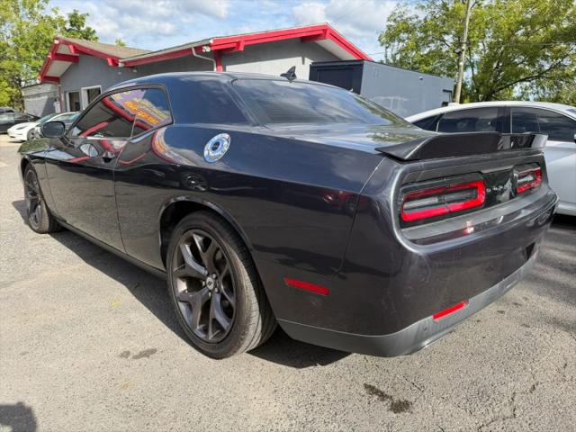 2018 Dodge Challenger SXT Plus