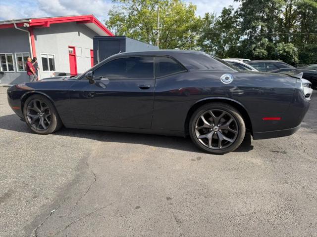 2018 Dodge Challenger SXT Plus