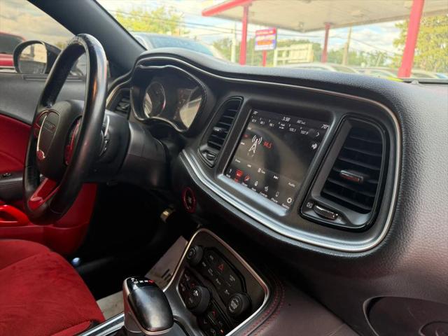 2018 Dodge Challenger SXT Plus