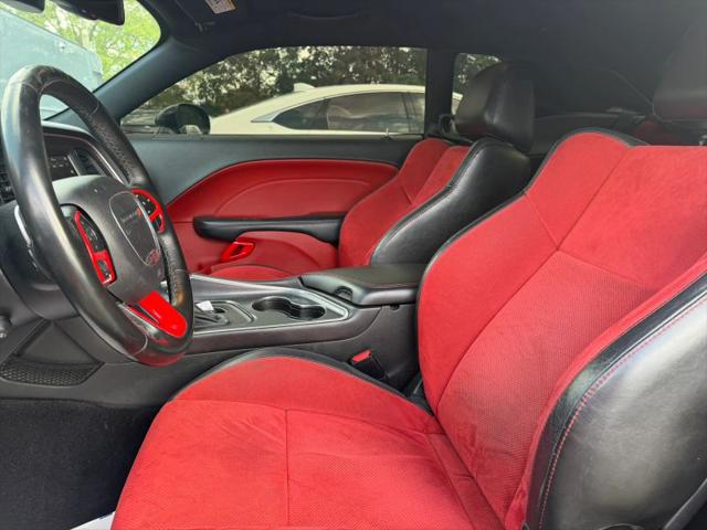 2018 Dodge Challenger SXT Plus