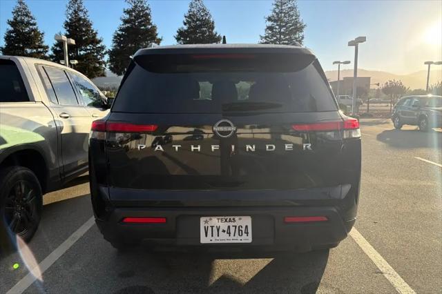 2025 Nissan Pathfinder SV FWD
