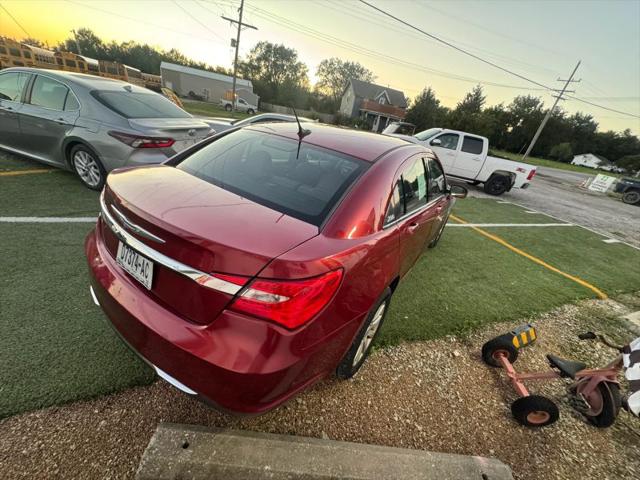 2013 Chrysler 200 LX