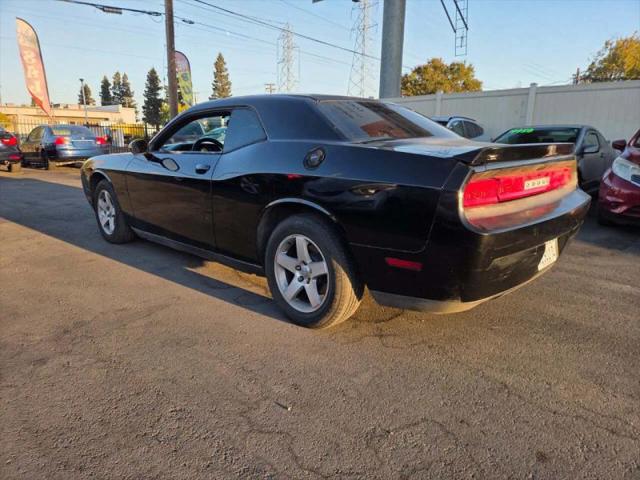 2012 Dodge Challenger SXT