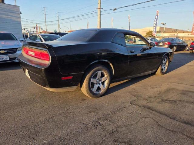 2012 Dodge Challenger SXT