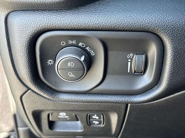 2022 Ram 1500 Big Horn Crew Cab 4x4 57 Box