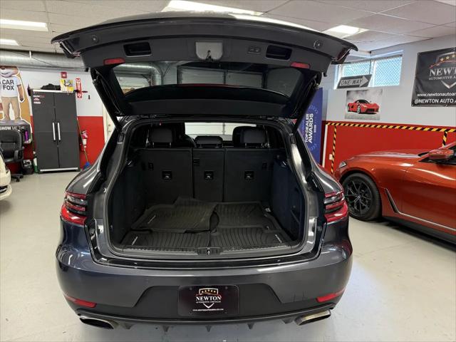2017 Porsche Macan AWD