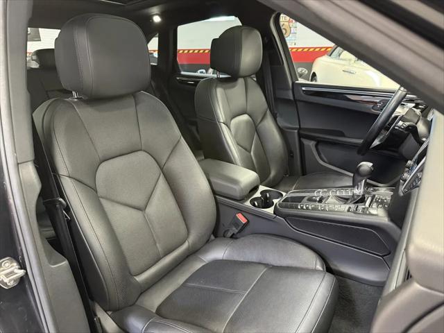 2017 Porsche Macan AWD