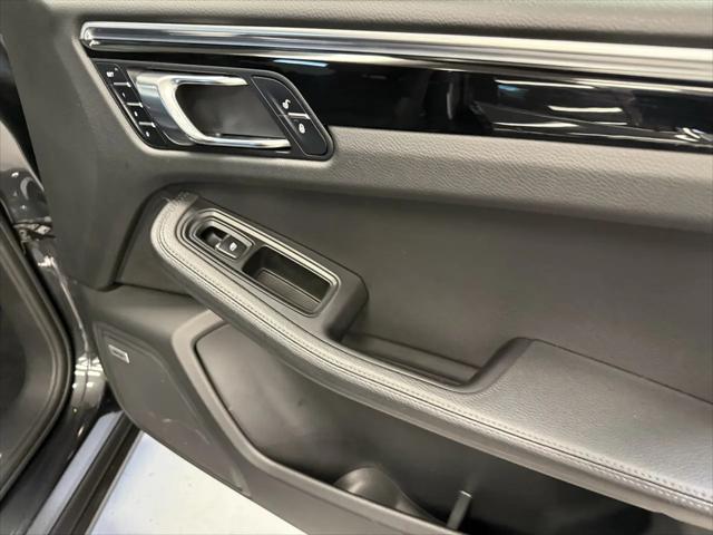 2017 Porsche Macan AWD