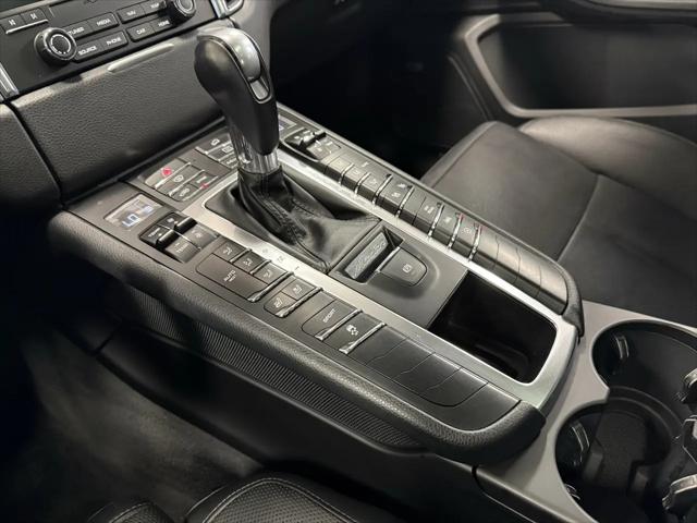 2017 Porsche Macan AWD