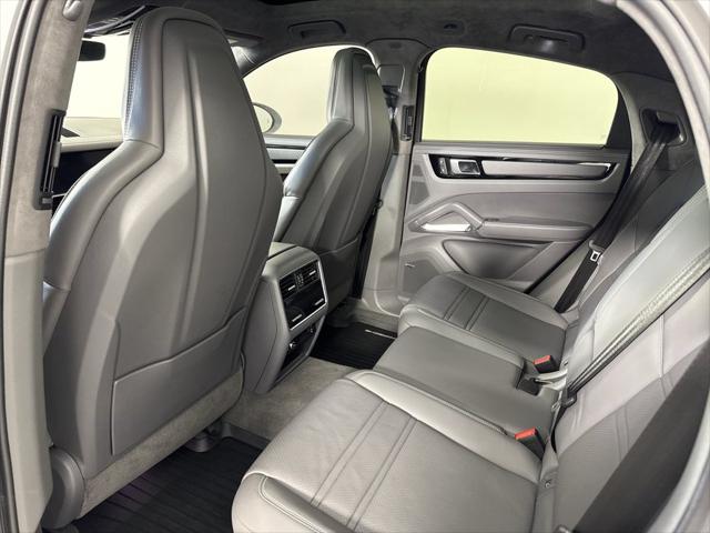 2023 Porsche Cayenne Turbo