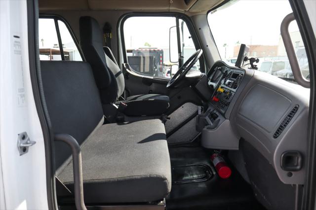 2021 Freightliner M2 106 MD