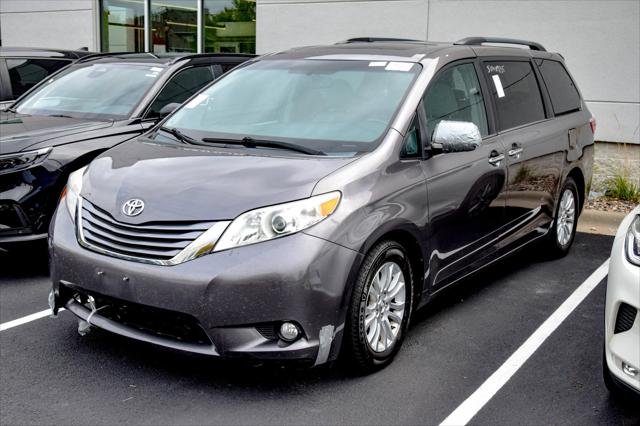 2015 Toyota Sienna XLE 8 Passenger for sale in Richfield, MN