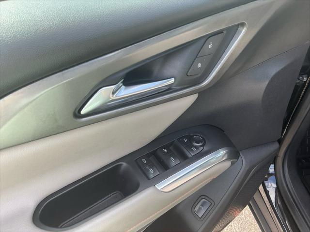 Used 2025 Chevrolet Traverse FWD LT For Sale in Muscle Shoals, AL