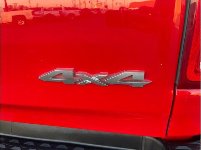 2019 Ram 1500 Big Horn/Lone Star Crew Cab 4x4 57 Box