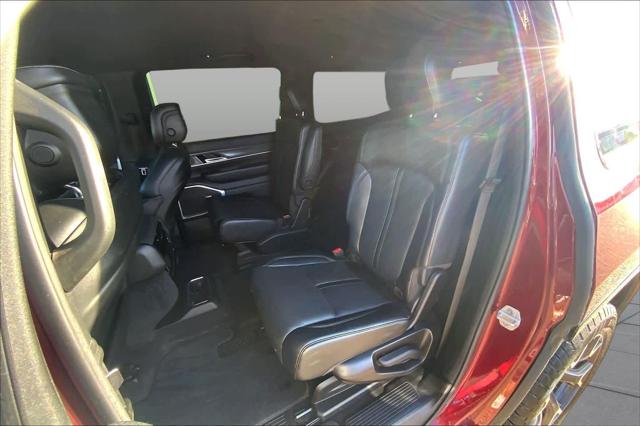 Used 2023 Jeep Wagoneer Series III 4x4 For Sale in Lubbock, TX