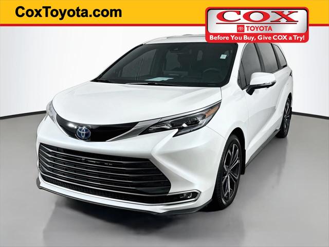 2025 Toyota Sienna Platinum for sale in Burlington, NC
