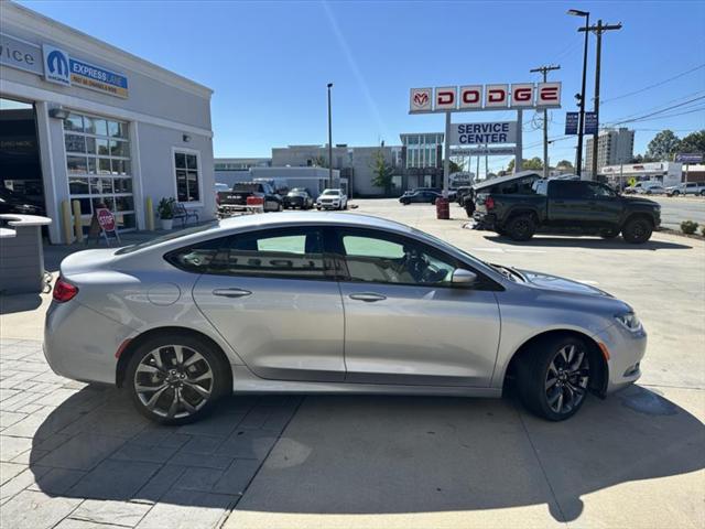 2015 Chrysler 200 S