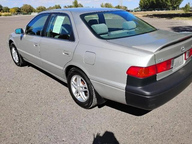 2001 Toyota Camry LE V6